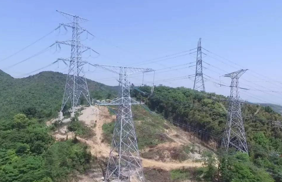超高壓輸電線路、電力傳輸線路為什么需要在鐵塔周邊安裝防火監(jiān)測系統(tǒng)？